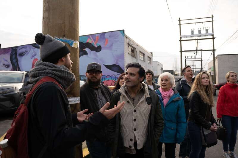 Vancouver: Street Art & Craft Coffee Walking Tour w/ Tasting - The roastery stop: specialty latte, roast basics, and what you are tasting