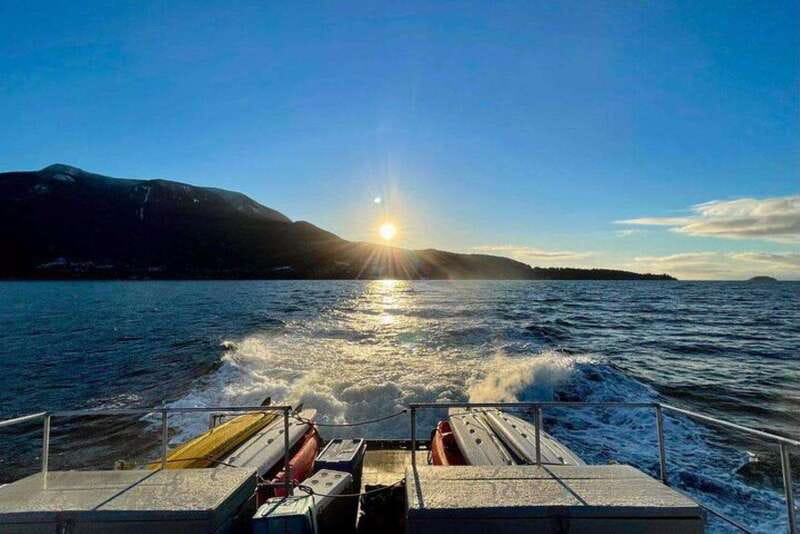 Vancouver: Sunset Boat Cruise with Complementary Bubbly - Practical Tips for a Smooth, Beautiful Sunset