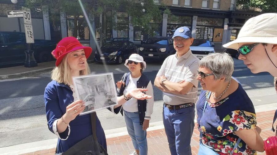 Vancouver: The Forbidden Vancouver Tour - The ornate buildings and narrow alleyways that carry the mood