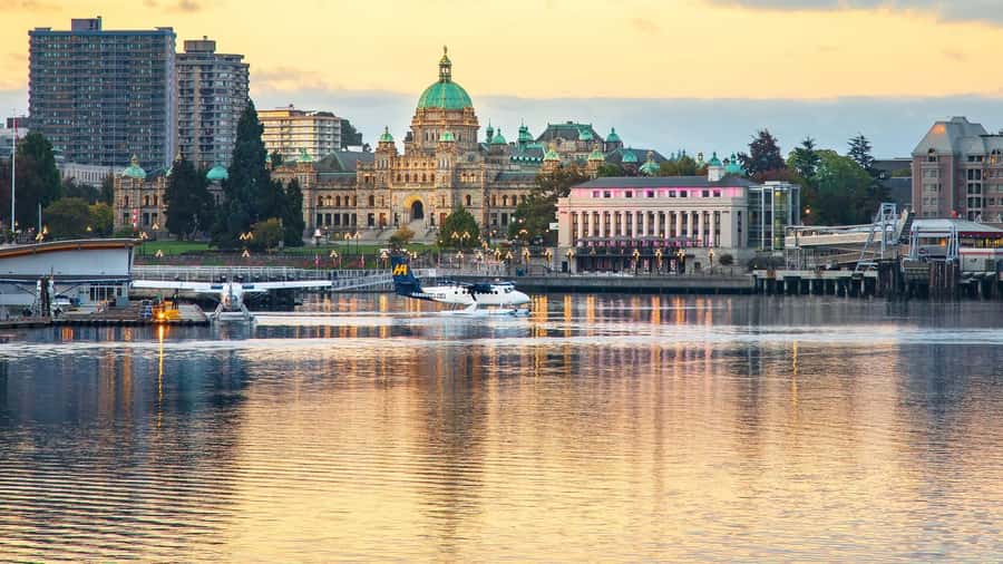 Vancouver to Victoria Seaplane Day Trip + Butchart Gardens - Should you book this Vancouver to Victoria seaplane and Butchart Gardens trip?