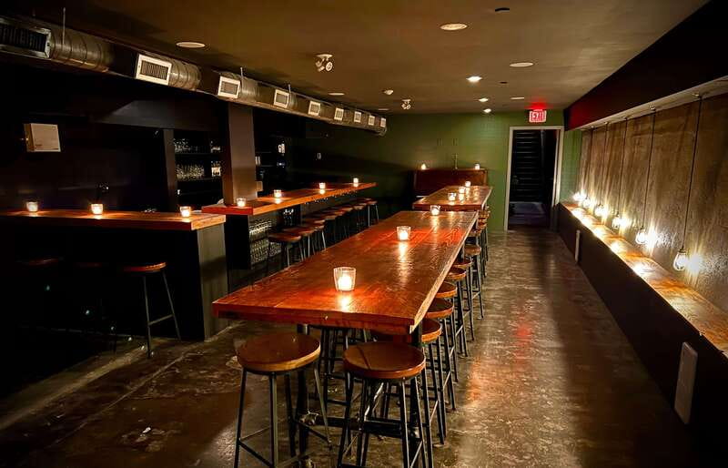 Vancouver: Underground Comedy Club Entry Ticket - What a 90 minute comedy set in Vancouver actually feels like