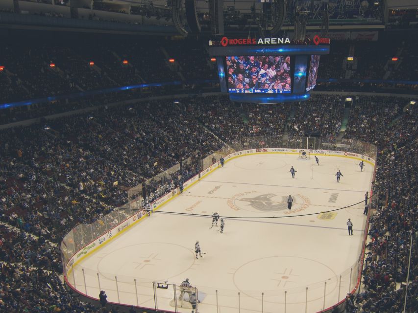 Vancouver: Vancouver Canucks Ice Hockey Game Ticket - Should you book a Vancouver Canucks game ticket?