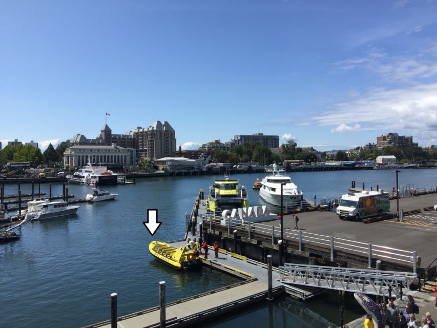 Vancouver: Victoria and Butchart Gardens by Seaplane - Butchart Gardens Shuttle: Live Commentary and Your 2-Hour Garden Window