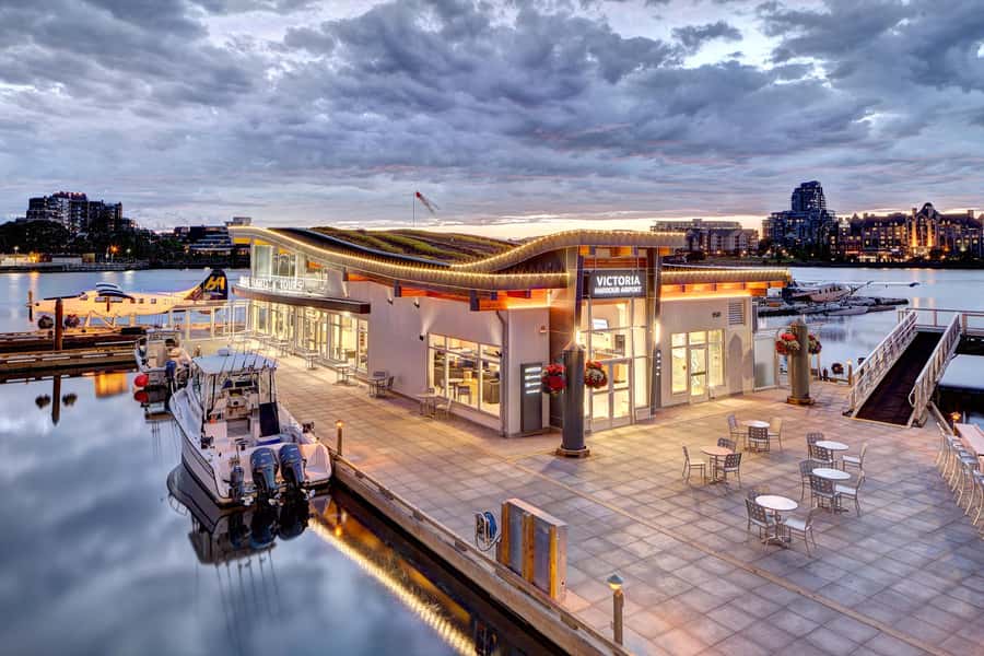 Vancouver: Victoria Seaplane Tour with Return Bus and Ferry - Who this seaplane and ferry day is best for