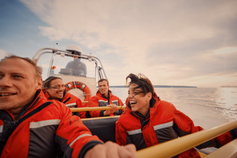 Vancouver: Waterfront Sightseeing Tour - City and Harbour - Small Group Energy and the Captains Who Make It Click