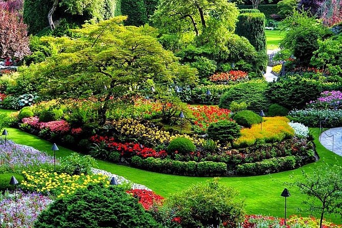 Victoria 1-Day Tour From Vancouver (Butchart Gardens) (Chn&Eng) - Parliament Buildings, Royal BC Museum, and Fan Tan Alley: City Flavor Without the Stress