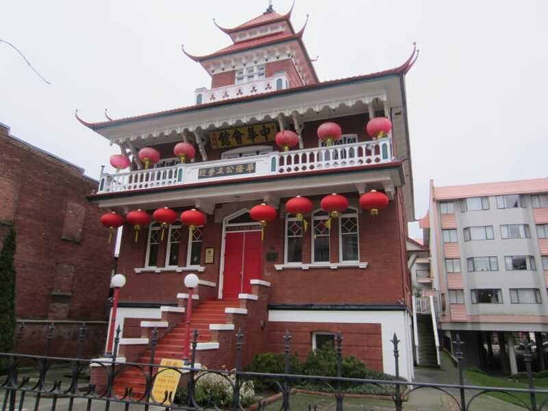 Victoria: 2-Hour Food and History Tour with Tastings - Market Square, Bastion Square, and the “Old Town” rhythm