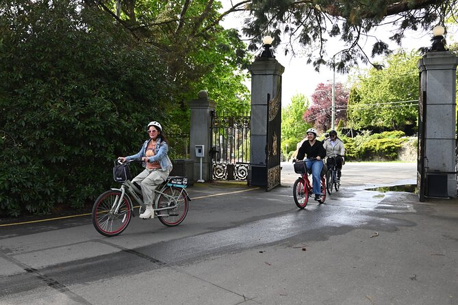 Victoria BC - Coast & Castle Tour by E-Bike - Fisherman’s Wharf: the wrap-up with sea air