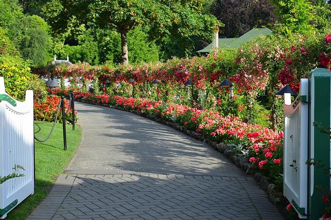 Victoria & Butchart Gardens Tour with Ferry from Vancouver - Butchart Gardens, Made Easy: National Historic Site in Two Hours