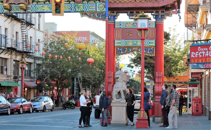 Victoria: Chinatown and Old Town Food Tour with Tastings - Chinatown on foot: snacks, backstreets, and Fan Tan Alley