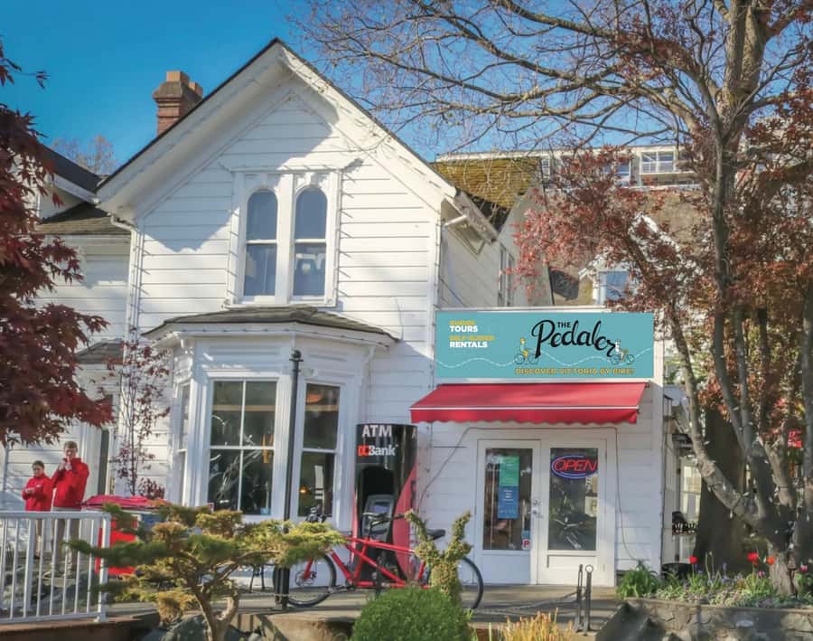 Victoria City Highlights Bike Tour - Castle Hoods & Legends - Dallas waterfront and the shoreline feel, with a practical heads-up about wind