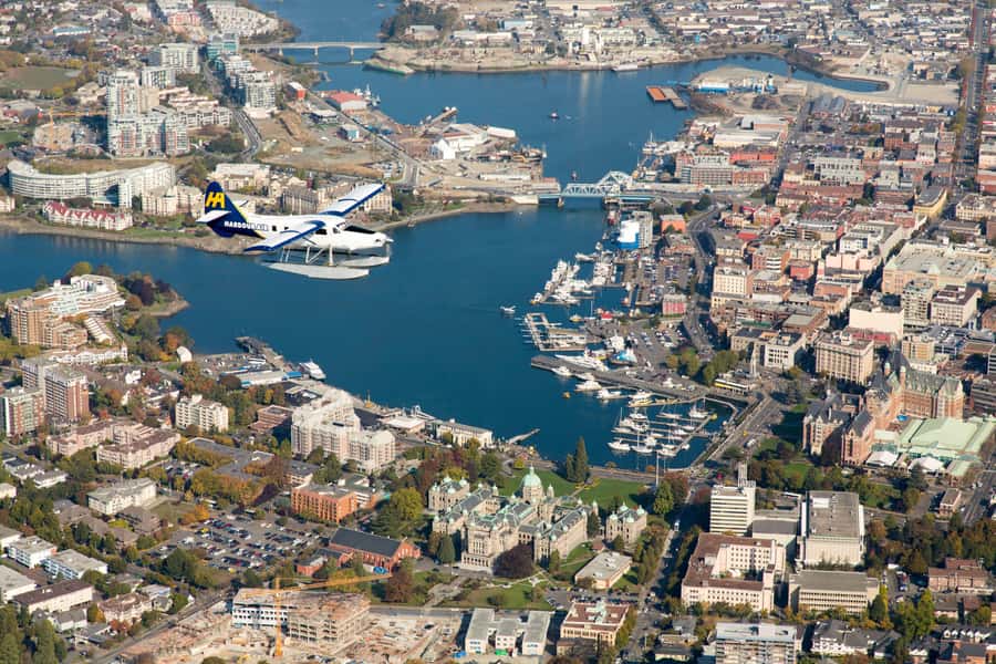 Victoria: Panorama Scenic Seaplane Tour - The flying experience: smooth rides, cockpit access, and what to listen for