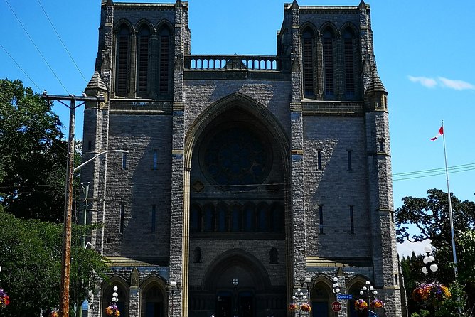 Victoria & The Butchart Gardens:Deluxe City and Garden Experience - Craigdarroch Castle: exterior photos and a history chat