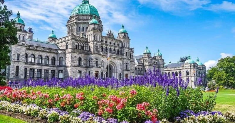 Victoria: Walking Tour through History and Heritage - Key highlights to look for