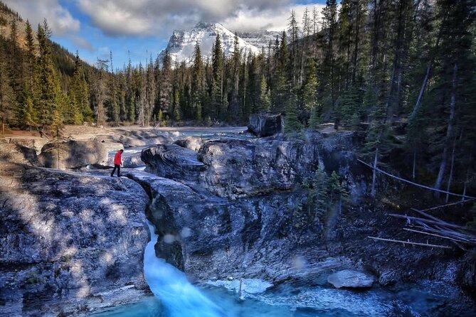 Waterfalls, Lakes & Hidden Gems – Yoho Adventure from Calgary - Field, BC: a real lunch break in a historic mountain town