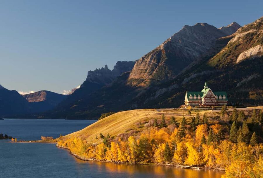 Waterton National Park: Lakes & Mountains Day Tour - Waterton in One Day: What the Schedule Really Means
