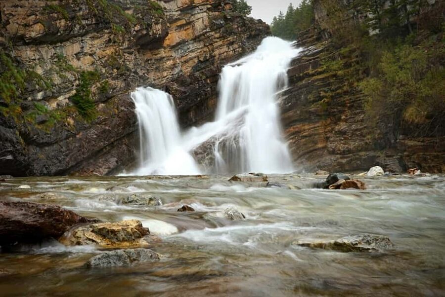 Waterton National Park: Lakes & Mountains Day Tour - Waterton Shoreline Cruise: How to Think About the 90 Minutes and the Ticket Reality