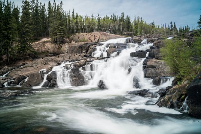 Waterton National Park : Prince of Wales Hotel & Cameron Falls - Calgary pickup, then a long drive south