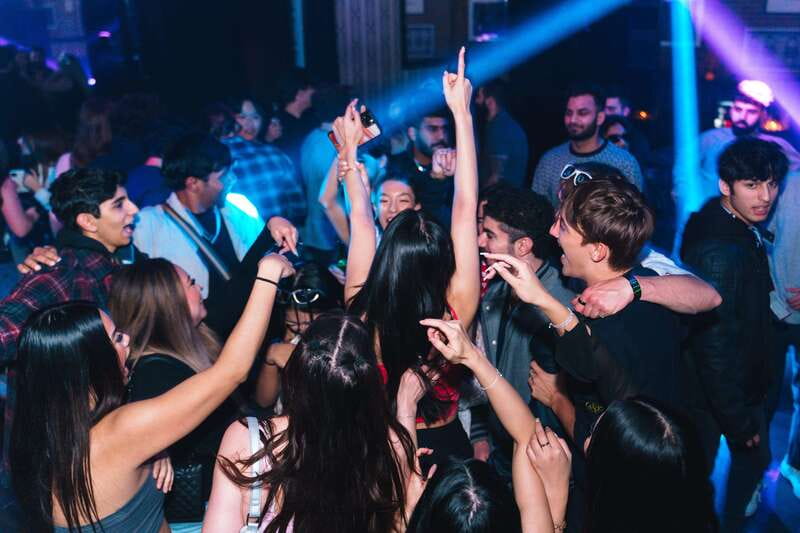 West Coast Party Crawl - Route A - Why Vancouver nightlife feels easier with a guided crawl