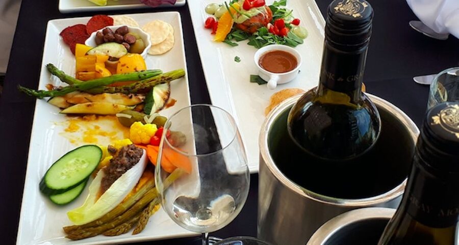 West Kelowna: Afternoon Sightseeing and Wine Tour - The real scheduling feel: walking, standing, and a tight but friendly flow