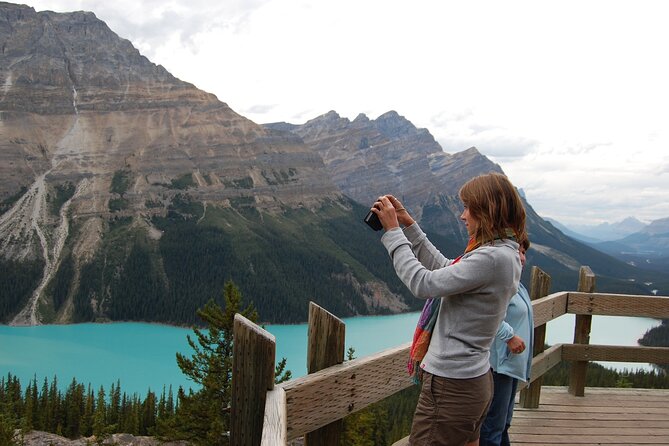 Western Classic - One Way Calgary To Vancouver Rockies Bus Tour - Day 3 Banff and Lake Country: Sulphur Mountain, Johnston Canyon, Lake Louise, Moraine