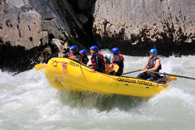 Wet and Wild Elaho Exhilarator Rafting - Squamish rafting with Devil’s Elbow and Class III-IV thrills