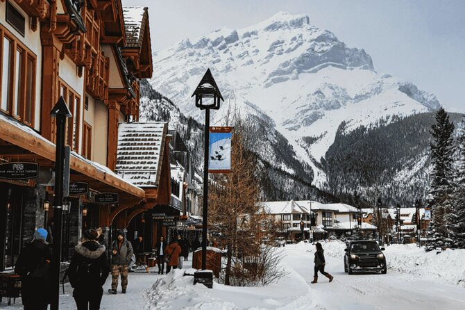 Winter Trip: Lake Louise, Marble Canyon, Emerald Lake, Banff - Emerald Lake with its wooden bridge: quick, pretty, and photogenic