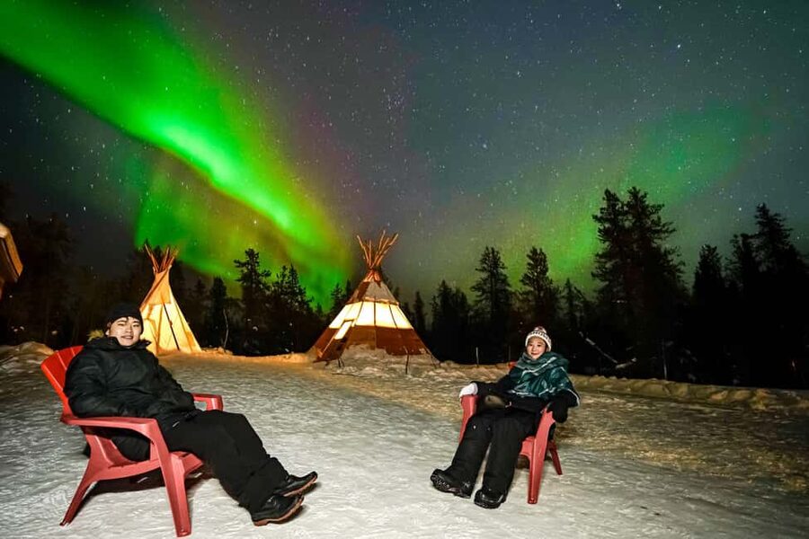 Yellowknife: 2 Nights Aurora Hunting and Viewing in Cabin - Aurora photography help, plus 2 free digital images