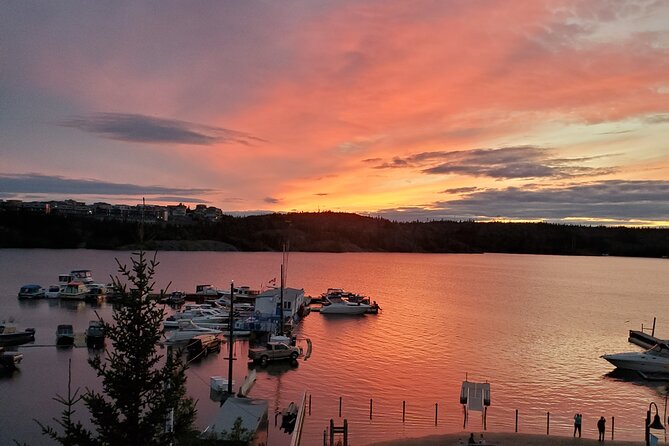 Yellowknife Bucket List City Tours - Tracy’s local storytelling, plus driver Barat for smooth, steady cruising