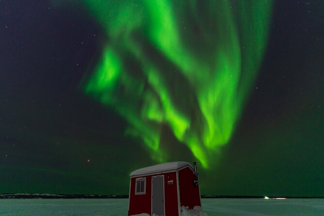 Yellowknife Winter 5 Days 4 Nights: Aurora and Day Activities - Day 2: Ice fishing with lunch on the ice, plus another aurora chase