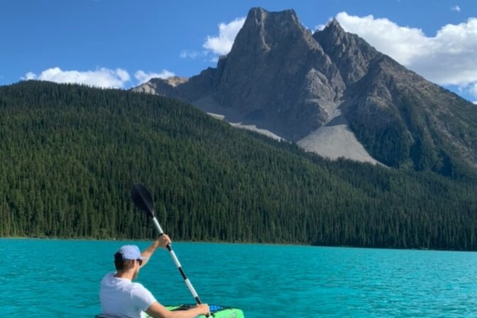 Yoho National Park: Emerald Lake and Takakkaw Falls - Snacks, A/C transport, and why small groups help