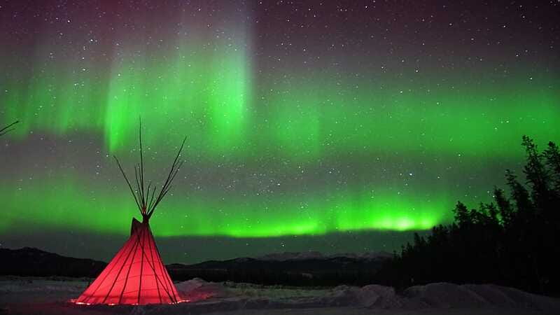 Yukon: Aurora Borealis Late Night Viewing Tour - Hot Drinks, Snacks, and Keeping Your Energy Up
