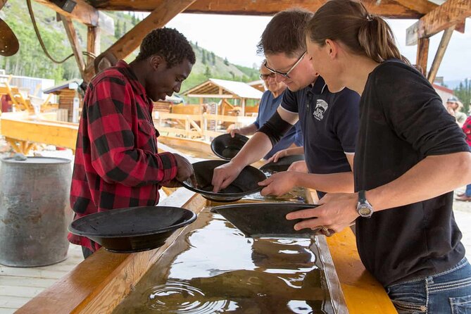 Yukon Gold Experience feat. Emerald Lake & Carcross - Key highlights at a glance