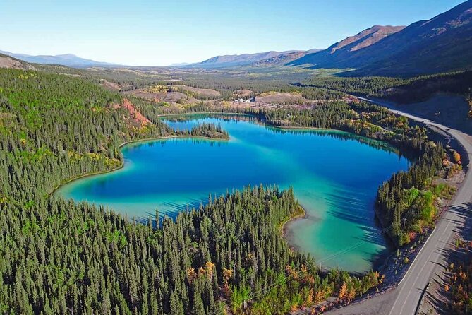 Yukon Gold Experience feat. Emerald Lake & Carcross - Getting picked up in Whitehorse, then settling into the pace